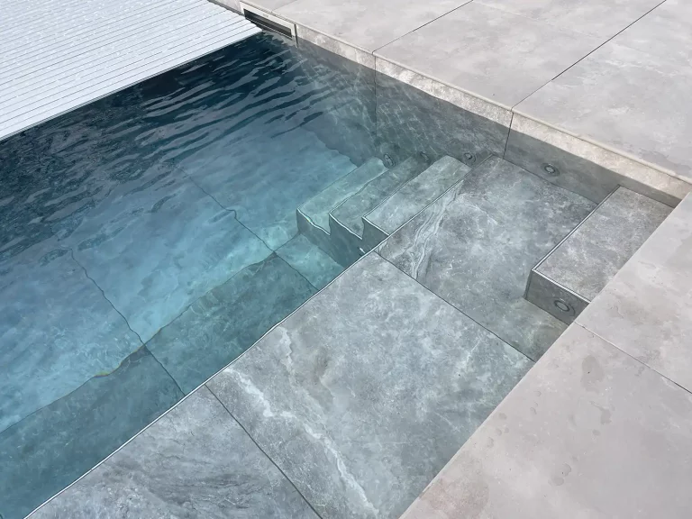 Pose rideau piscine